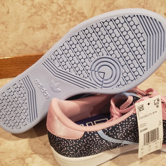 ⬆️Adidas - Picture 7 of 9